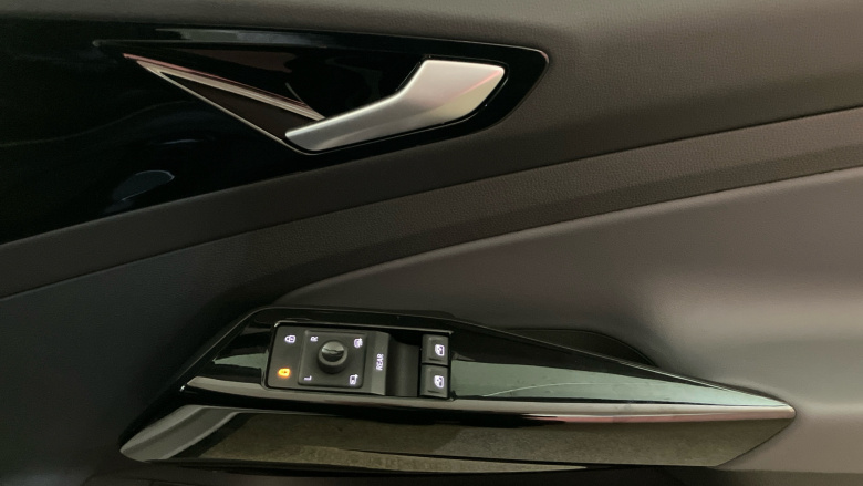 Volkswagen ID.4 210kW Black Edition Pro 77kWh 5dr Auto Electric Estate